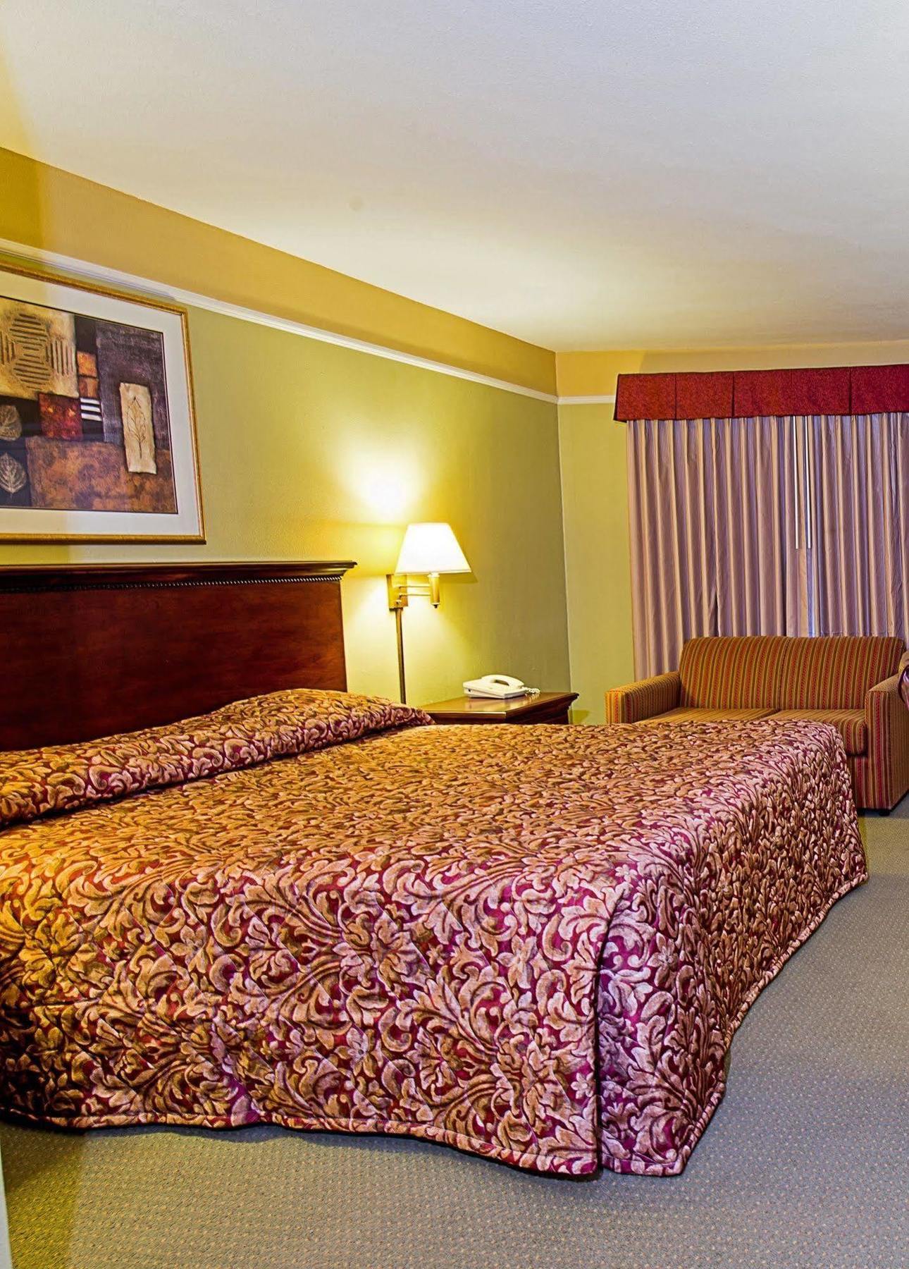 Econo Hotel