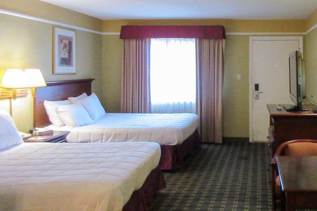 Hotel Econo 2*