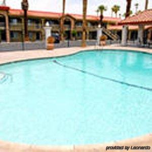 Econo Hotel