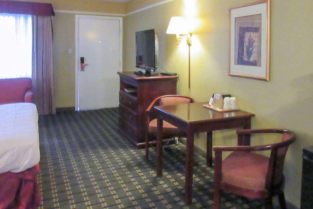 Hotel Econo 2*